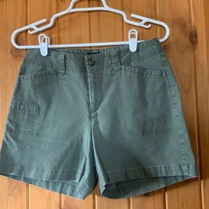 Women’s Docker shorts